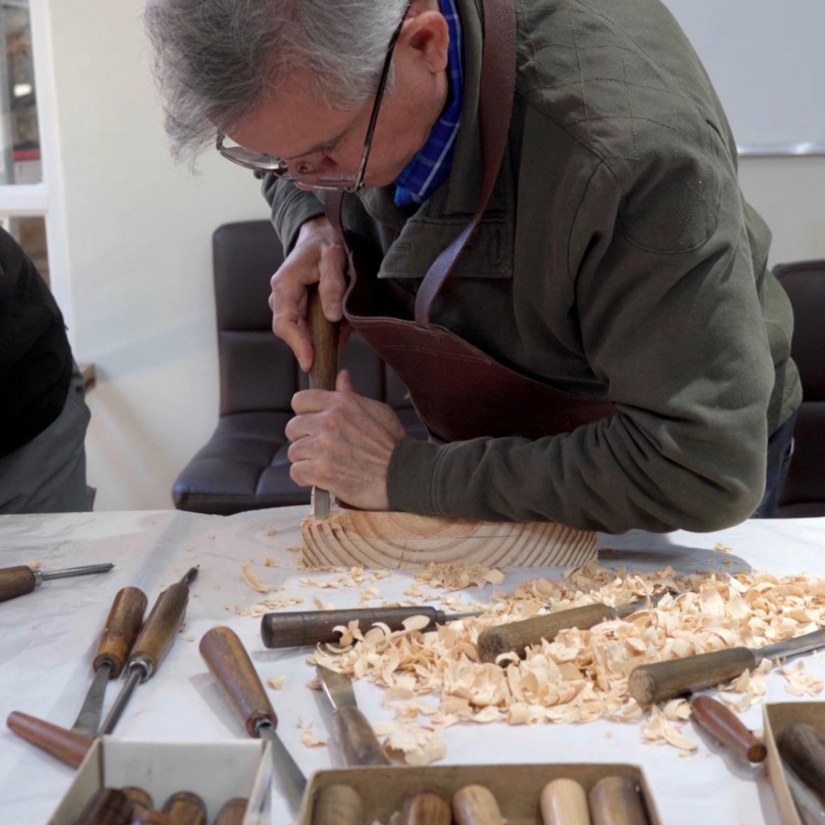 Curso de tallado en madera