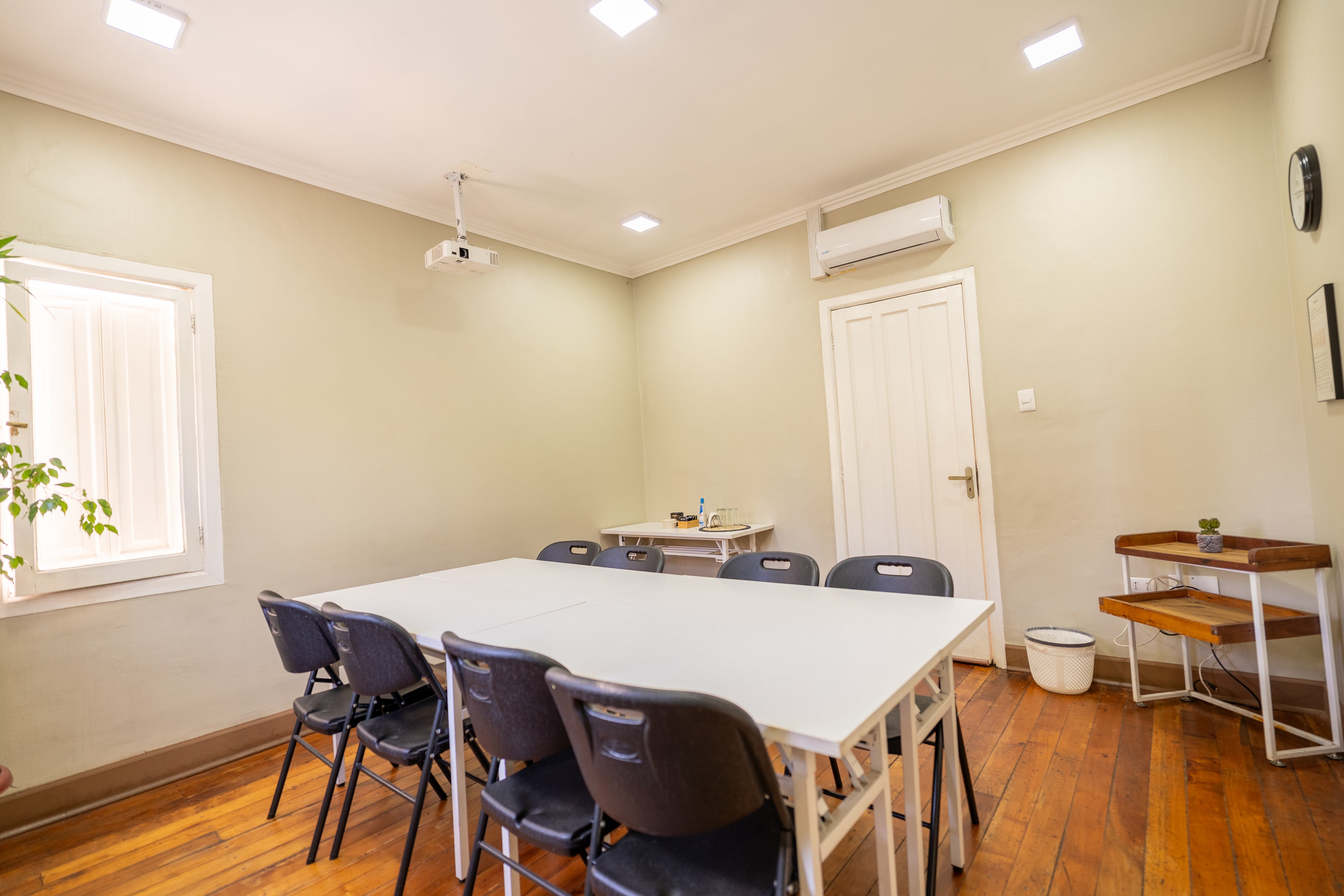 Sala Concha y Toro | Capacidad 8 personas