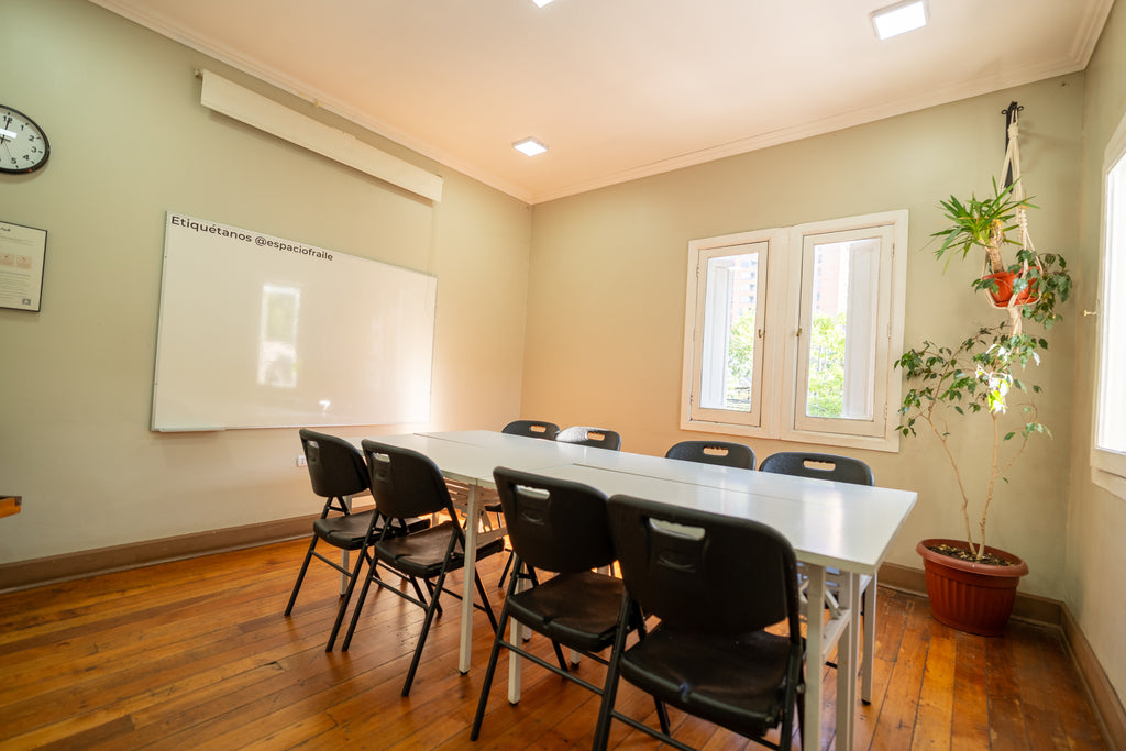 Sala Concha y Toro | Capacidad 8 personas