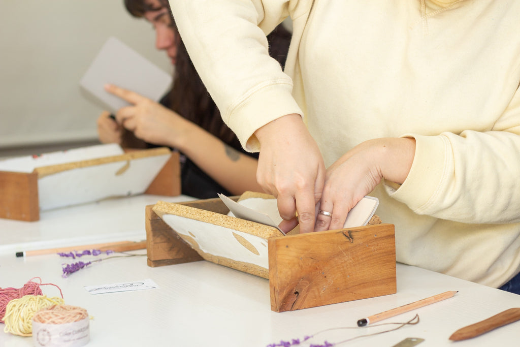 Workshop "Crea tu cuaderno artesanal"