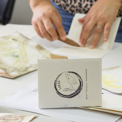 Taller "Crea tu libreta con encuadernación artesanal"